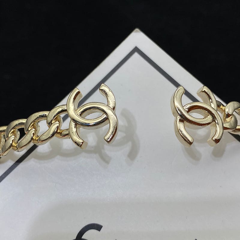 18K Interlocking Chanel Cuff Logo Choker Necklaces