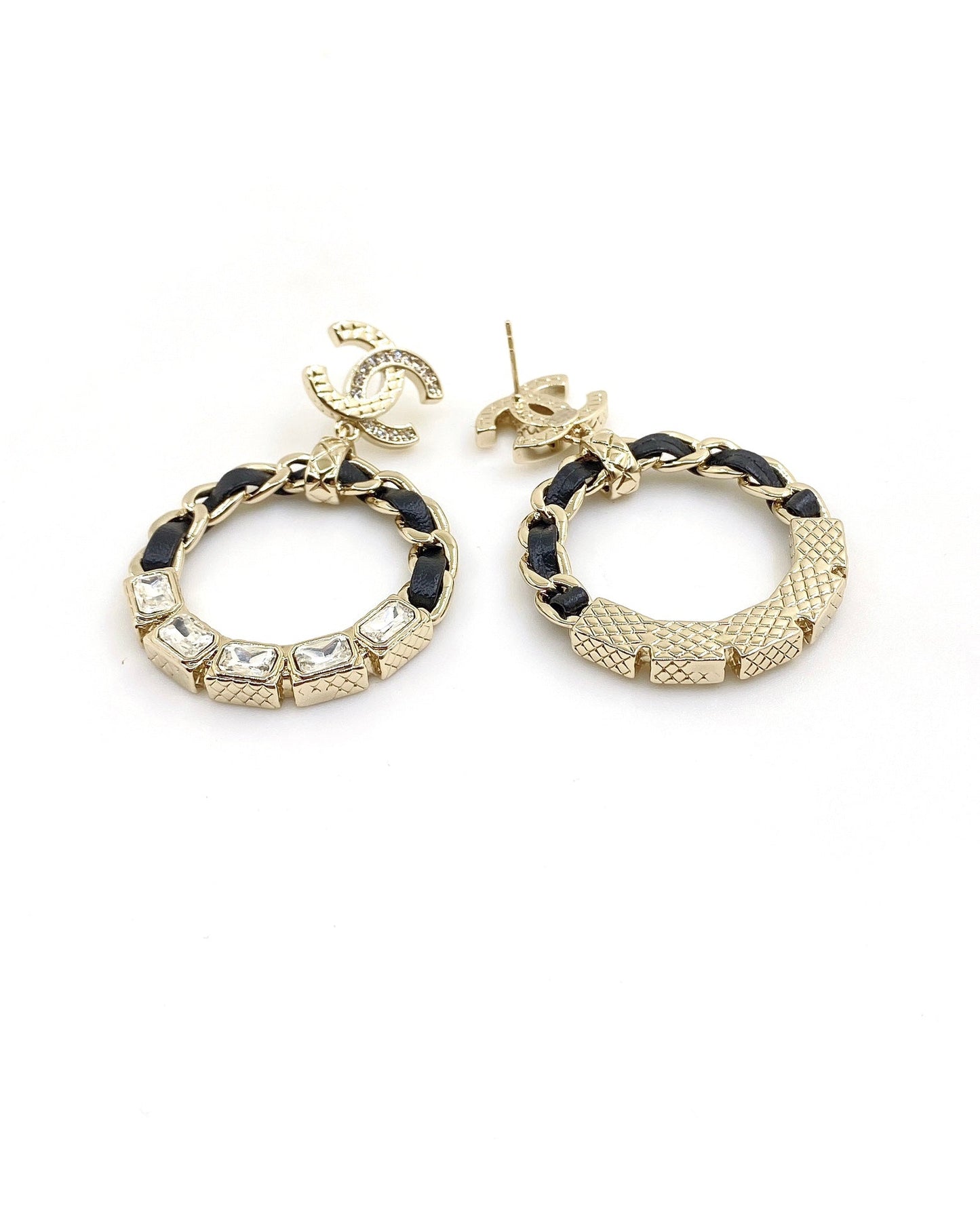18K Chanel Round Crystals Earrings