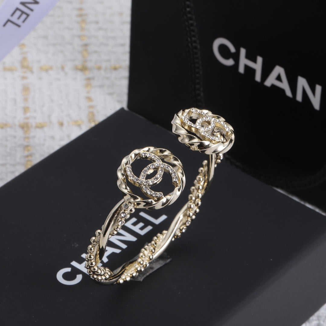 18K Double Chanel Open Bracelet