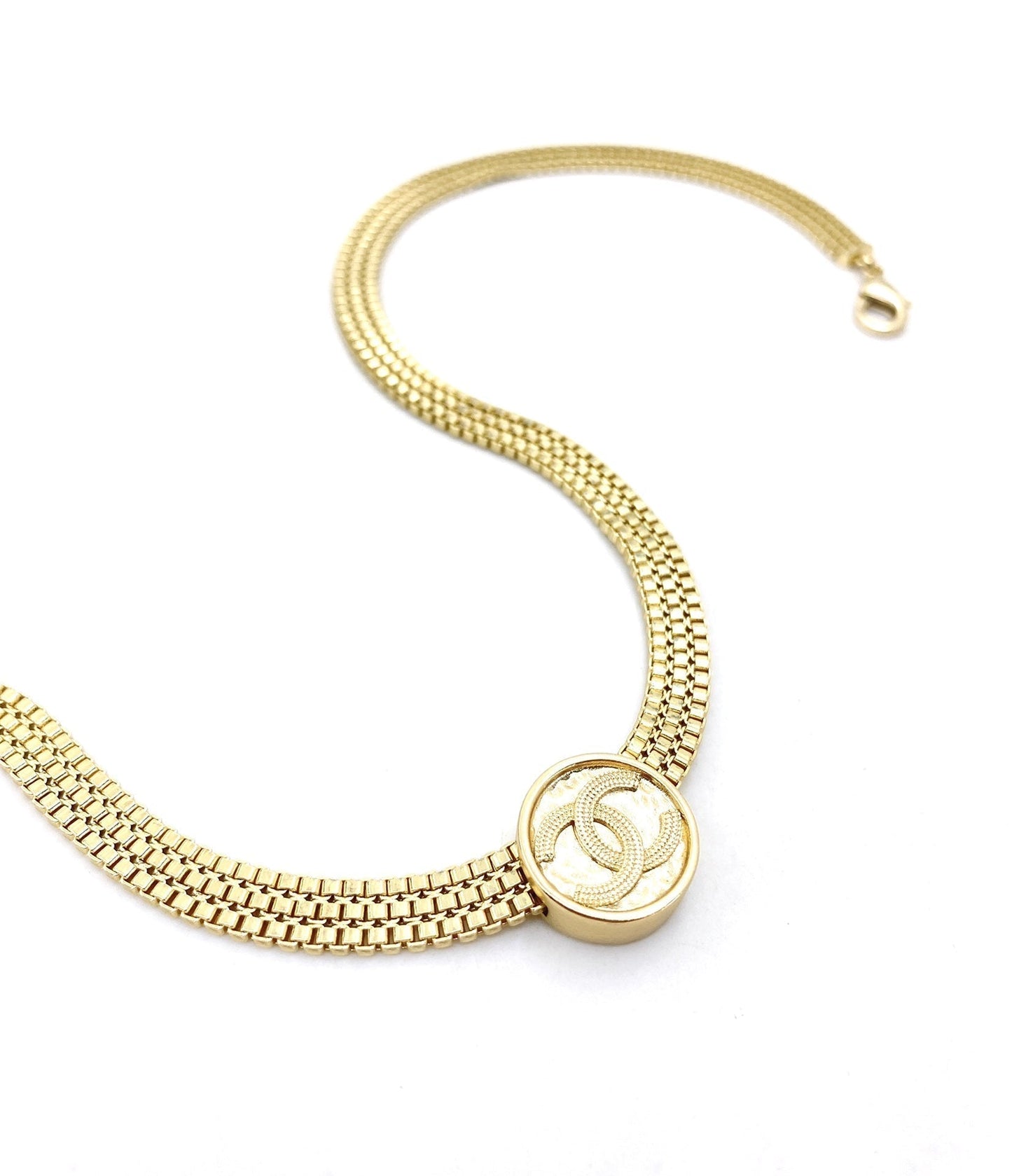 18K Chanel Choker Chain Necklace