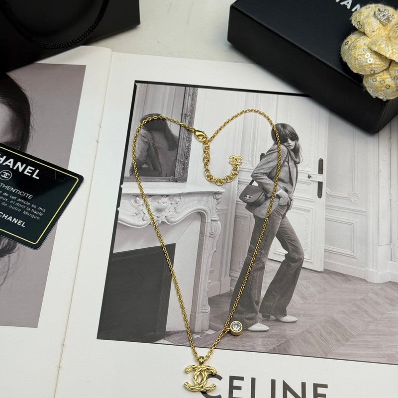 18K Chanel 26P Diamond Gold Necklace