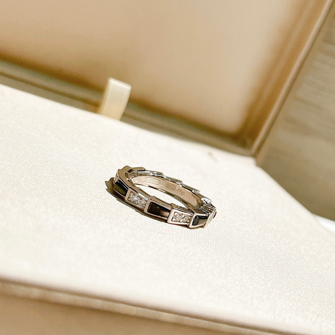 18K BVLGARI Serpenti Viper Malachite Ring