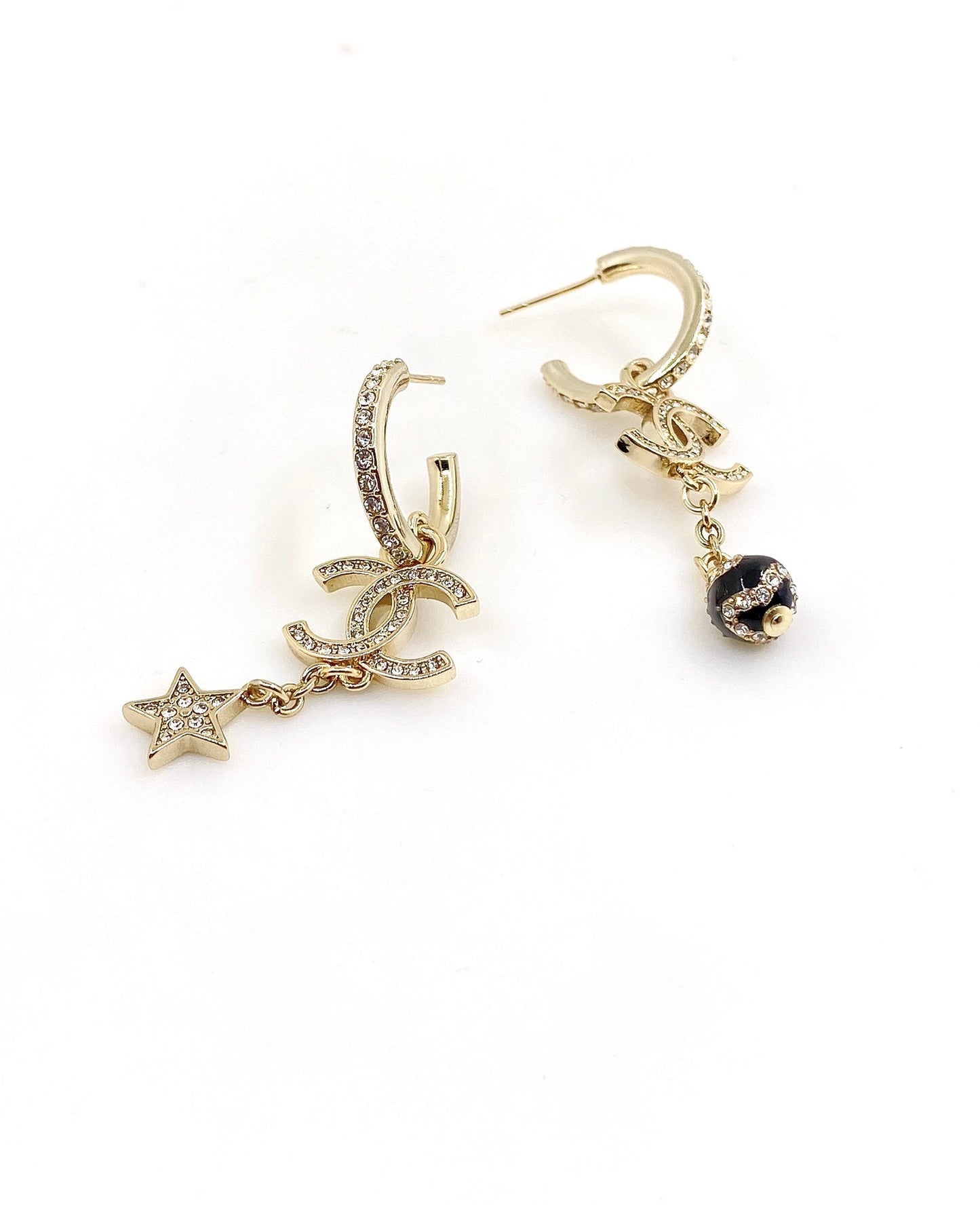 18K  Chanel Star Pearls Pendant Earrings
